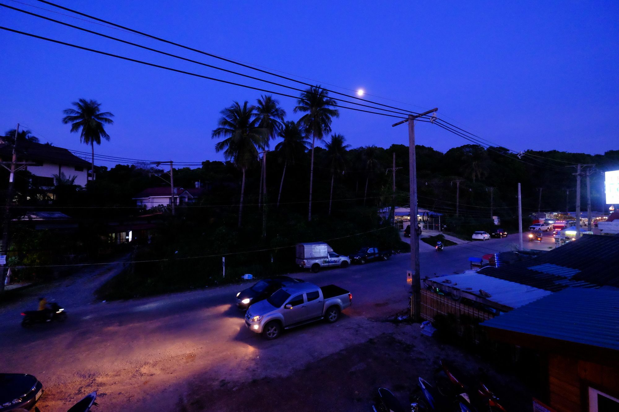 The Peace Tara House Hotel Koh Lanta Exterior photo