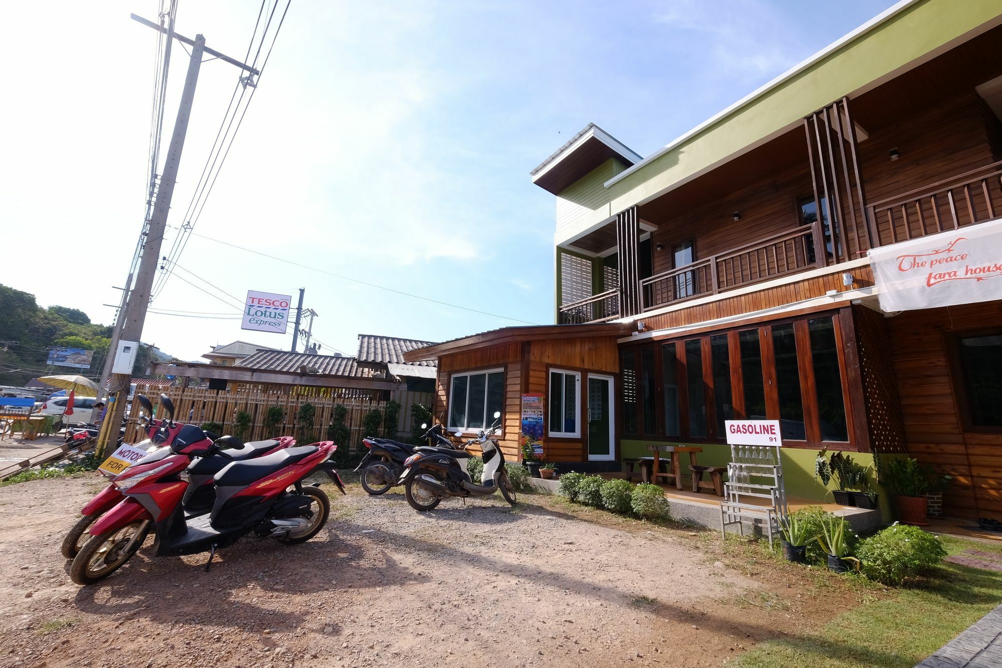 The Peace Tara House Hotel Koh Lanta Exterior photo